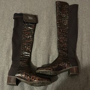 Stuart Weitzman Boots Brown